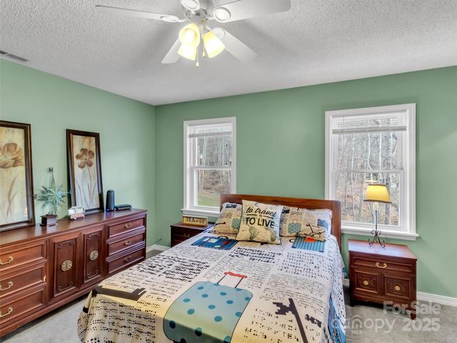 165 Foggy Cove Road, Waynesville, NC 28785