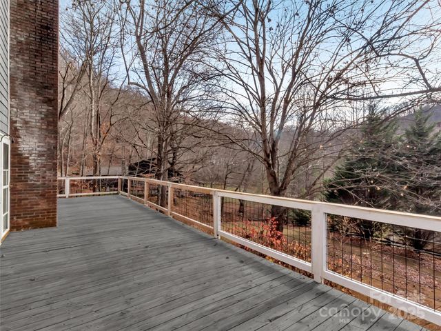 165 Foggy Cove Road, Waynesville, NC 28785