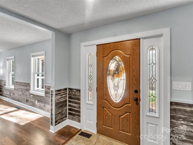 165 Foggy Cove Road, Waynesville, NC 28785