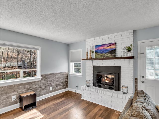 165 Foggy Cove Road, Waynesville, NC 28785