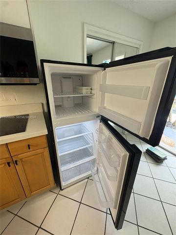 3210 Canal Dr 7, Pompano Beach, FL 33062