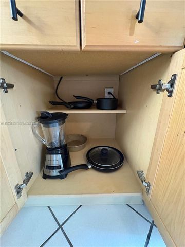 3210 Canal Dr 7, Pompano Beach, FL 33062