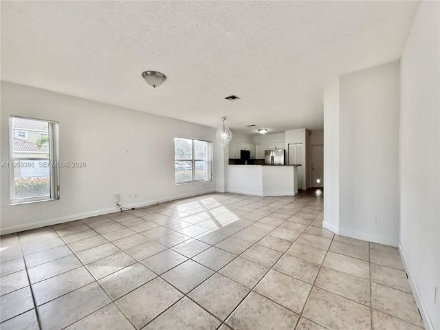 12161 SW 4th St 1, Pembroke Pines, FL 33025