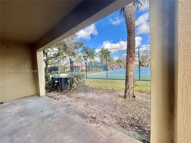 12161 SW 4th St 1, Pembroke Pines, FL 33025
