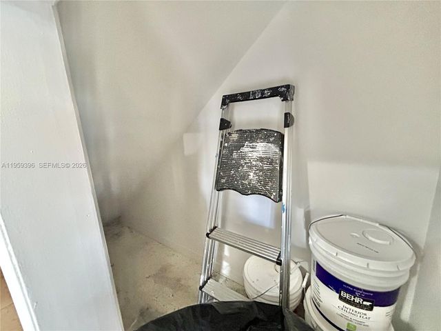 12161 SW 4th St 1, Pembroke Pines, FL 33025