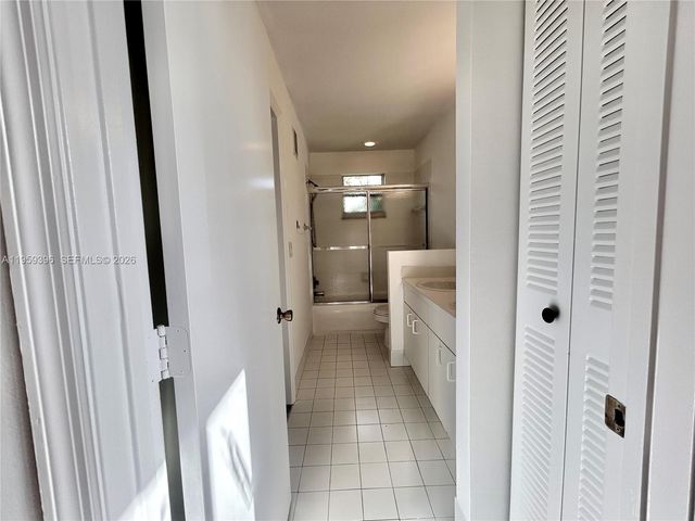 12161 SW 4th St 1, Pembroke Pines, FL 33025