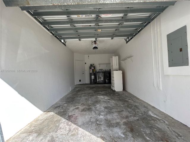 12161 SW 4th St 1, Pembroke Pines, FL 33025