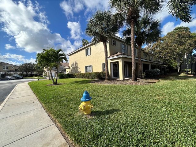 12161 SW 4th St 1, Pembroke Pines, FL 33025