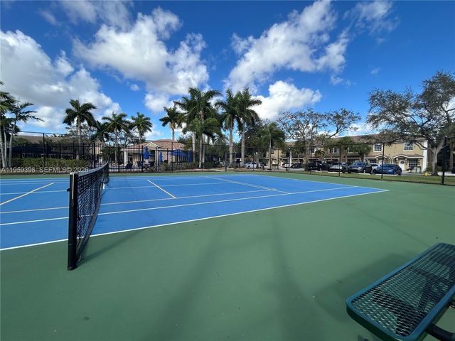 12161 SW 4th St 1, Pembroke Pines, FL 33025