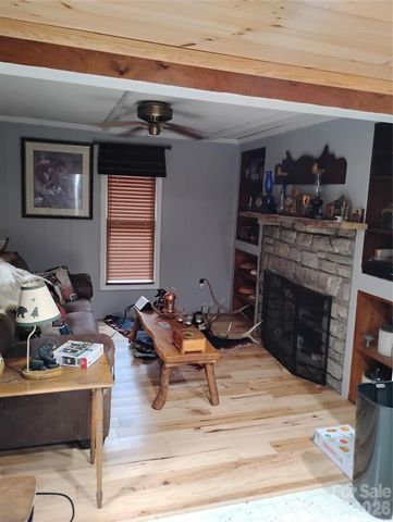 401 Shady Drive, Collettsville, NC 28611