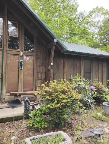 401 Shady Drive, Collettsville, NC 28611