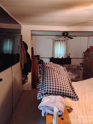 401 Shady Drive, Collettsville, NC 28611