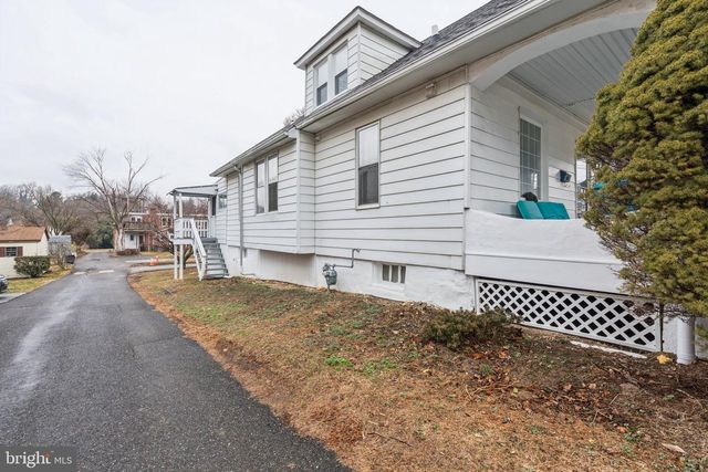 1010 MULBERRY ST, Brookhaven, PA 19015