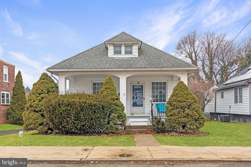 1010 MULBERRY ST, Brookhaven, PA 19015