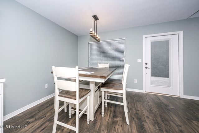 2501 SW Shelby Lane, Ocean Springs, MS 39564