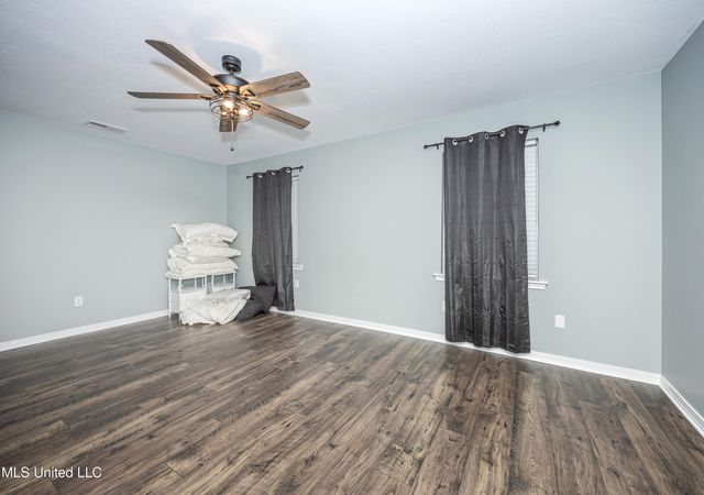 2501 SW Shelby Lane, Ocean Springs, MS 39564