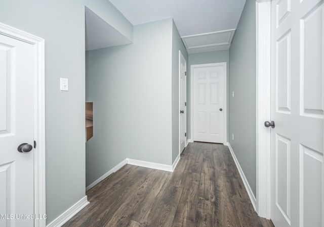 2501 SW Shelby Lane, Ocean Springs, MS 39564