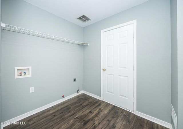 2501 SW Shelby Lane, Ocean Springs, MS 39564