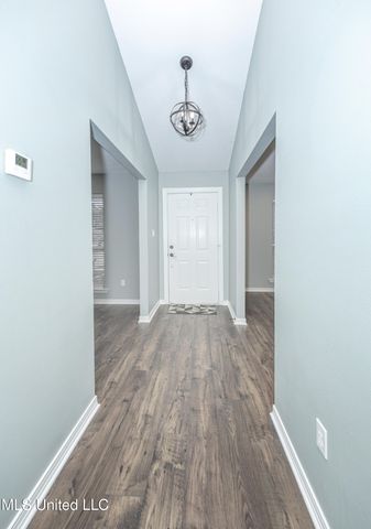 2501 SW Shelby Lane, Ocean Springs, MS 39564