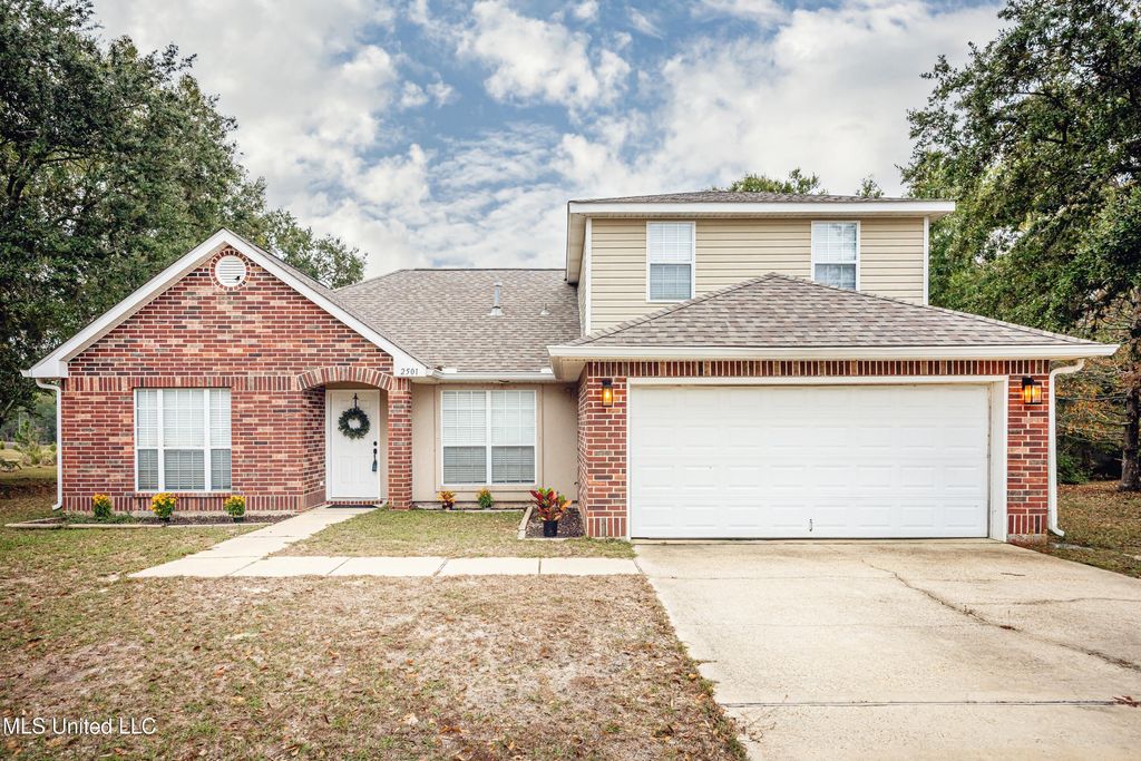 2501 SW Shelby Lane, Ocean Springs, MS 39564