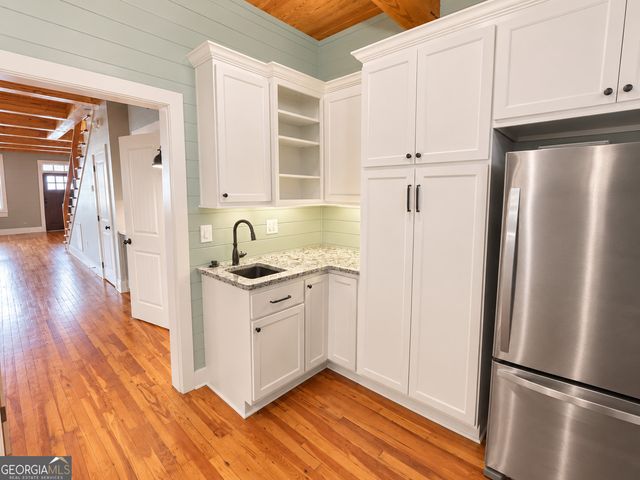 708 4th Avenue, West Point, GA 31833