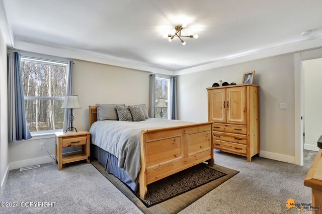 4431 E Cobblestone Drive, Wasilla, AK 99654