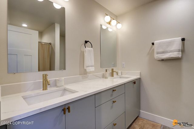 4431 E Cobblestone Drive, Wasilla, AK 99654