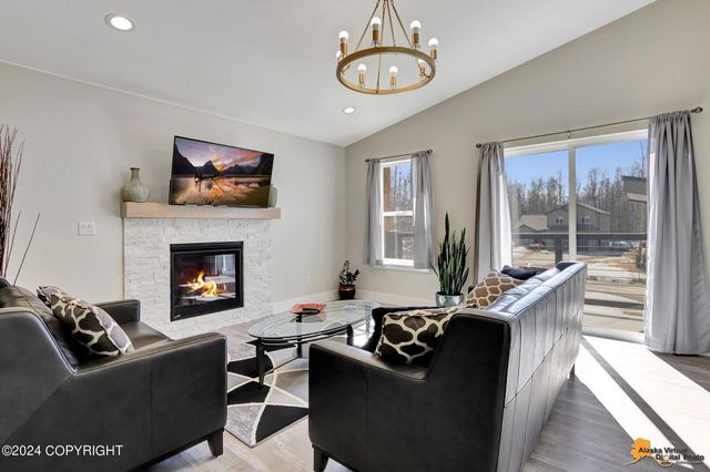 4431 E Cobblestone Drive, Wasilla, AK 99654