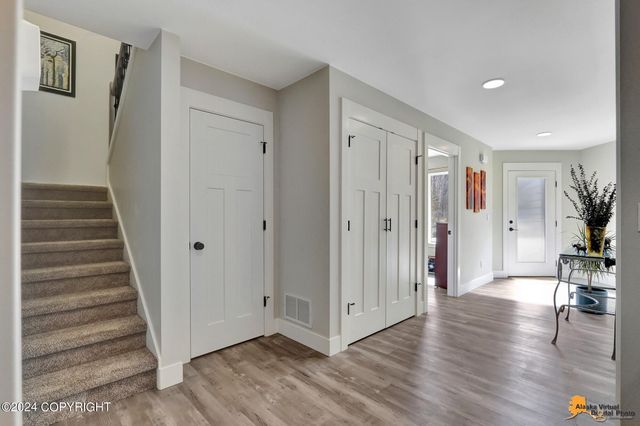 4431 E Cobblestone Drive, Wasilla, AK 99654