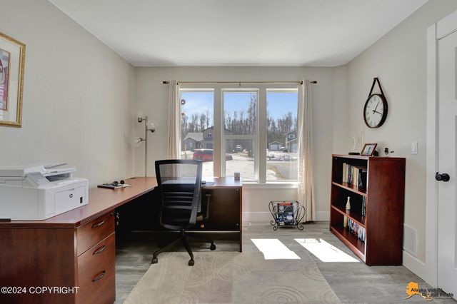 4431 E Cobblestone Drive, Wasilla, AK 99654