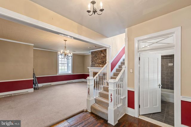 2298 WINCHESTER AVE, Martinsburg, WV 25405