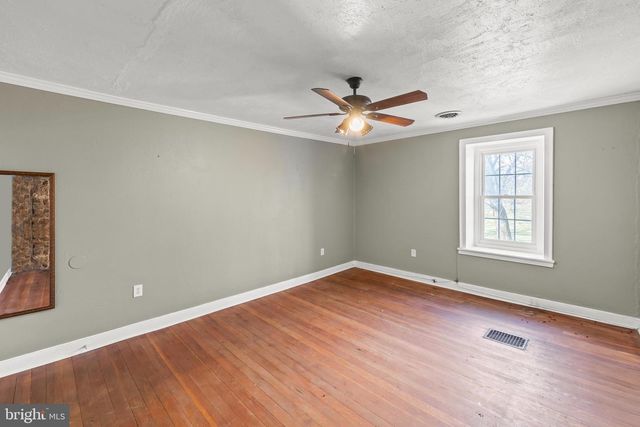 2298 WINCHESTER AVE, Martinsburg, WV 25405