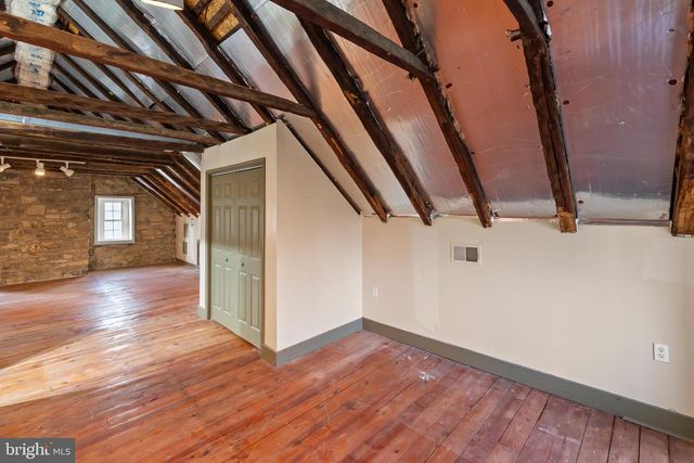 2298 WINCHESTER AVE, Martinsburg, WV 25405