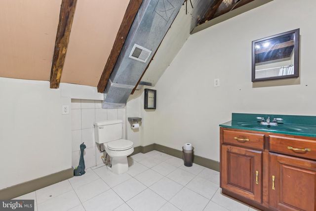 2298 WINCHESTER AVE, Martinsburg, WV 25405