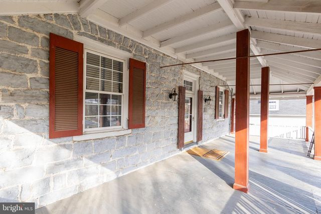 2298 WINCHESTER AVE, Martinsburg, WV 25405