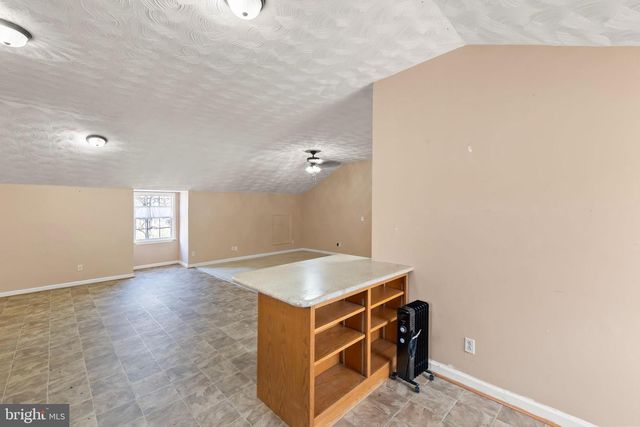 2298 WINCHESTER AVE, Martinsburg, WV 25405