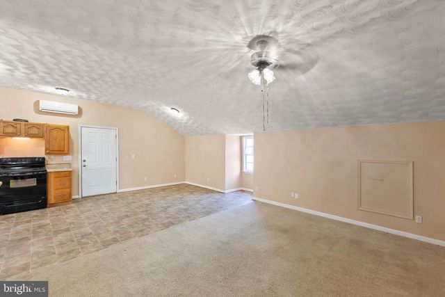 2298 WINCHESTER AVE, Martinsburg, WV 25405