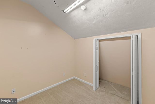 2298 WINCHESTER AVE, Martinsburg, WV 25405