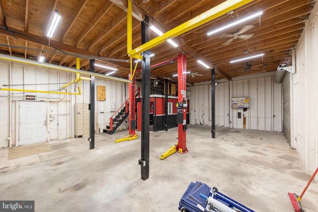 2298 WINCHESTER AVE, Martinsburg, WV 25405