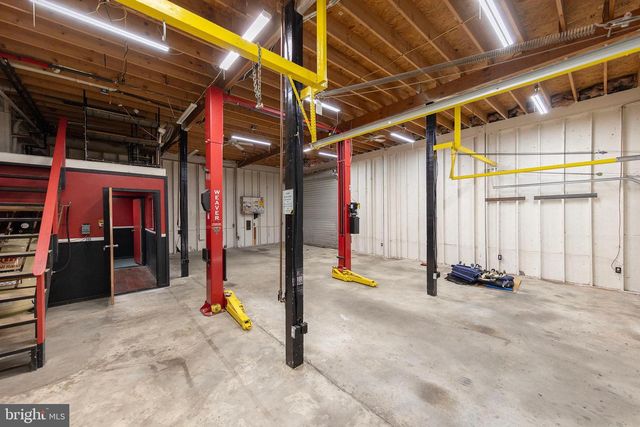 2298 WINCHESTER AVE, Martinsburg, WV 25405