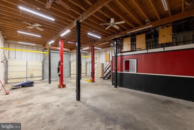 2298 WINCHESTER AVE, Martinsburg, WV 25405