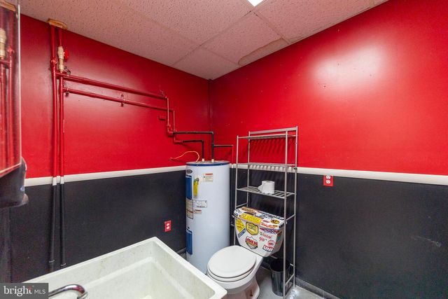 2298 WINCHESTER AVE, Martinsburg, WV 25405