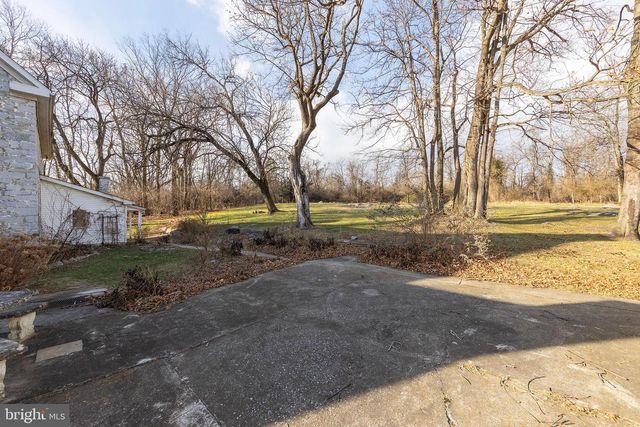 2298 WINCHESTER AVE, Martinsburg, WV 25405