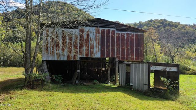 929 Campbell Drive, Sneedville, TN 37869