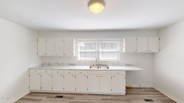 929 Campbell Drive, Sneedville, TN 37869