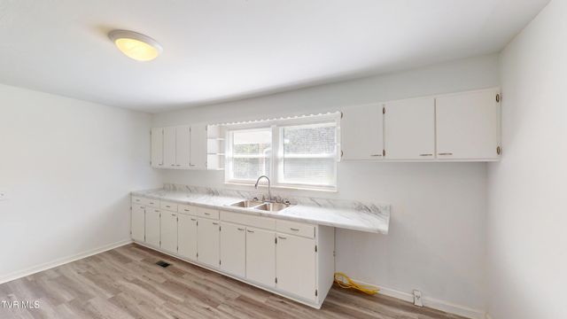 929 Campbell Drive, Sneedville, TN 37869