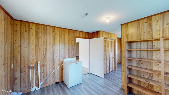 929 Campbell Drive, Sneedville, TN 37869