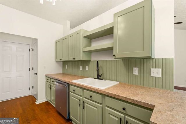 5355 Connor Miles Drive, Sugar Hill, GA 30518