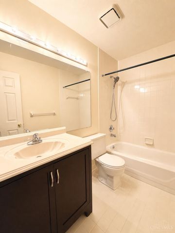 10875 Fallsington Court, Blue Ash, OH 45242