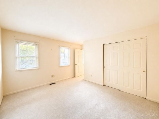 10875 Fallsington Court, Blue Ash, OH 45242